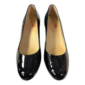 Marc Joseph New York Black Patent Leather Pumps - Size 5.5